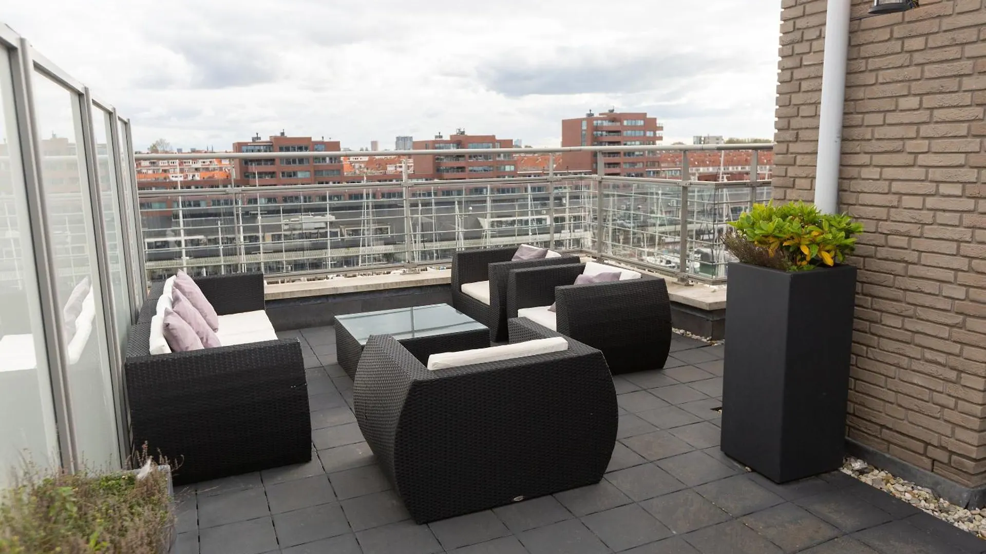 Bizstay Harbour III Scheveningen Apartments The Hague