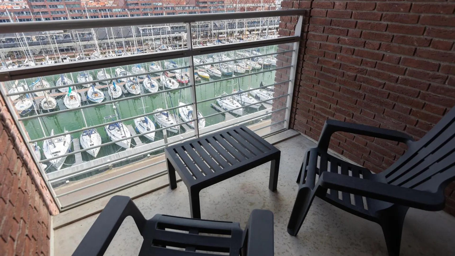 Bizstay Harbour III Scheveningen Apartments The Hague 0*,  Netherlands