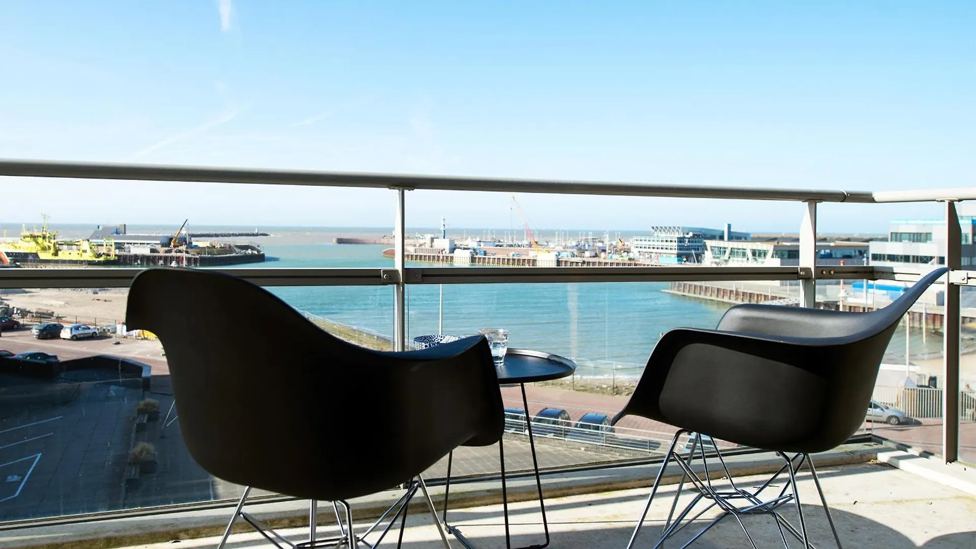 Bizstay Harbour III Scheveningen Apartments The Hague 0*,  Netherlands
